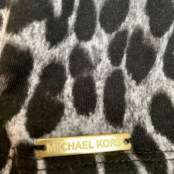 Michael Kors~ show you wild side Top - Picture 5 of 5